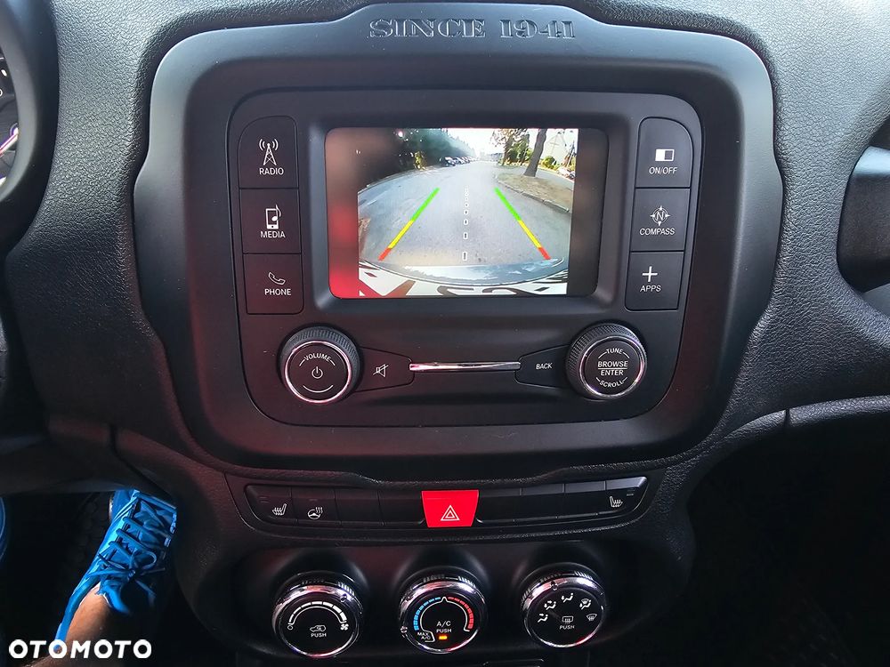 Jeep Renegade - 10