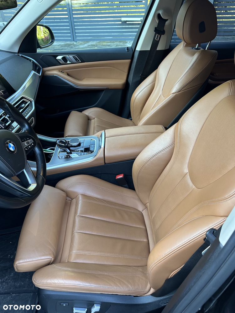 BMW X5 xDrive40i - 16