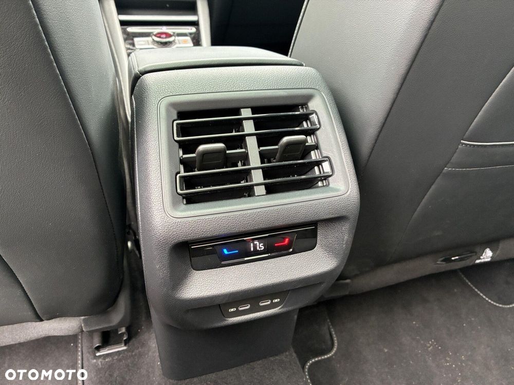 Volkswagen Tiguan - 30