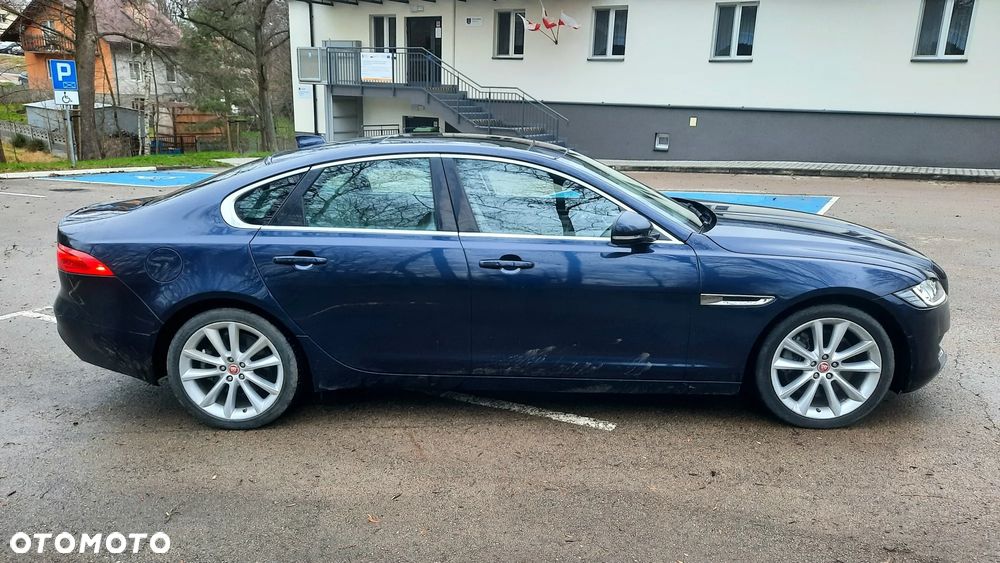 Jaguar XF 3.0 TDV6 Portfolio - 4