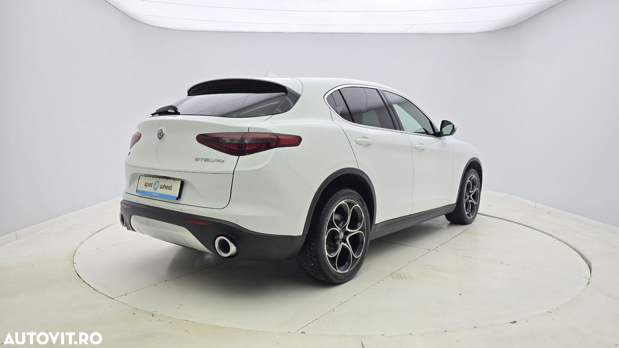 Alfa Romeo Stelvio 2.0 Turbo AWD AT8 Super - 6