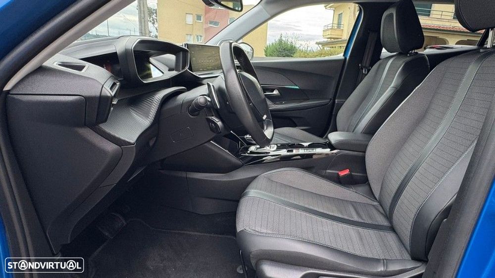 Peugeot 2008 1.5 BlueHDi Allure EAT8 - 19