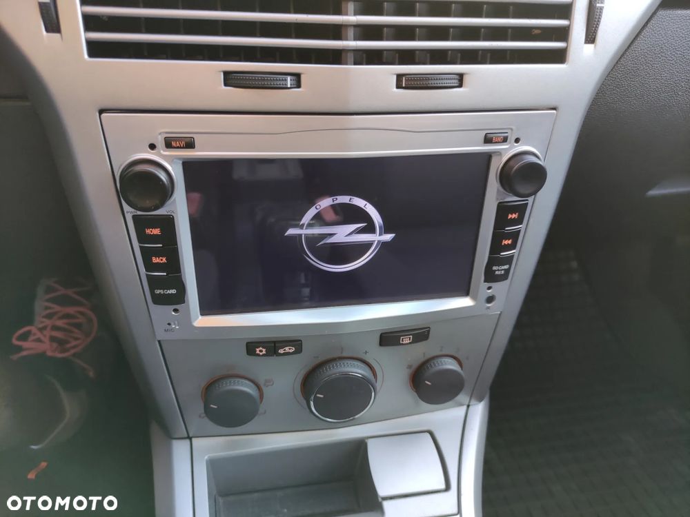 Opel Astra 1.7 CDTI Essentia - 26