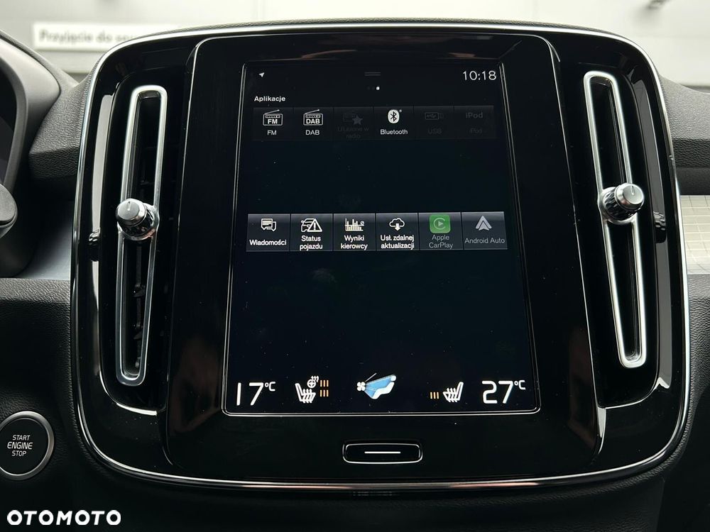 Volvo XC 40 T3 Momentum Pro - 29