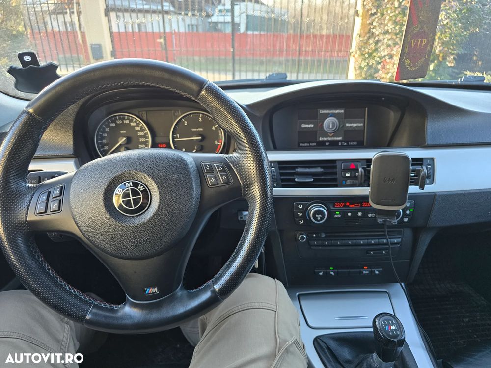 BMW Seria 3 320d - 11