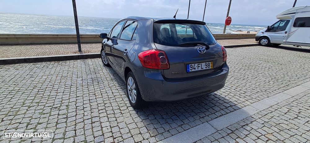 Toyota Auris 1.4 D-4D Sol - 6