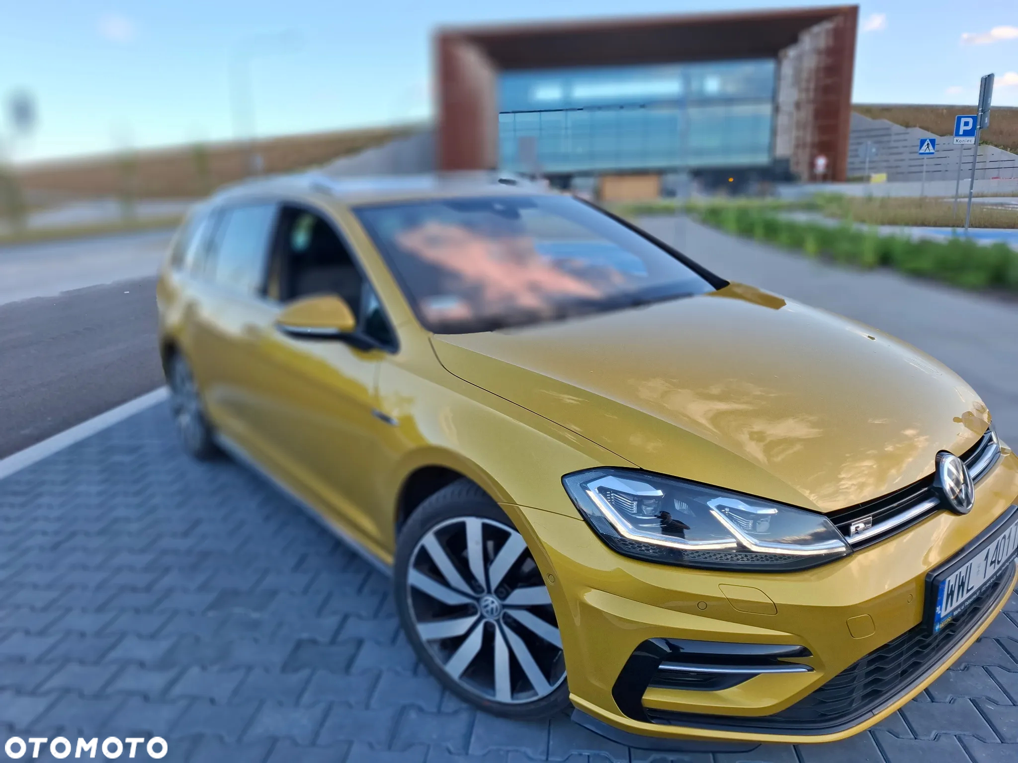 Volkswagen Golf - 18