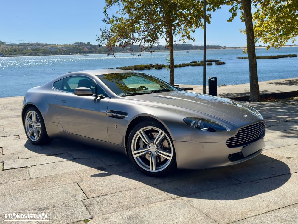 Aston Martin Vantage Coupe V8 Sportshift - 1