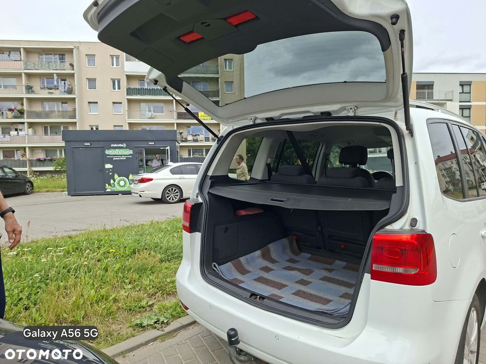 Volkswagen Touran 2.0 TDI DPF Cross DSG - 8