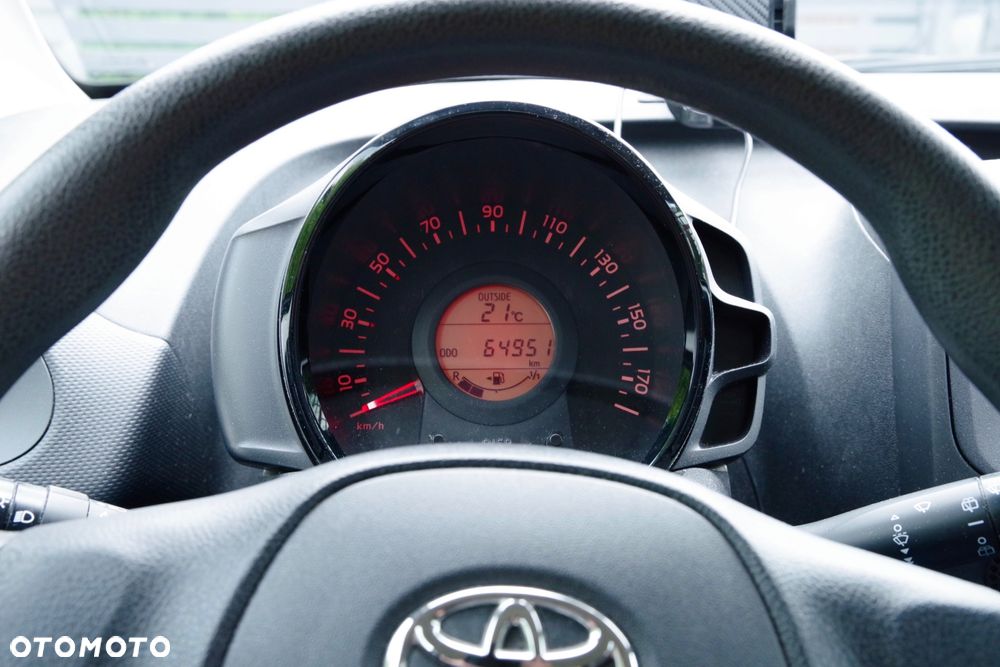 Toyota Aygo x - 9