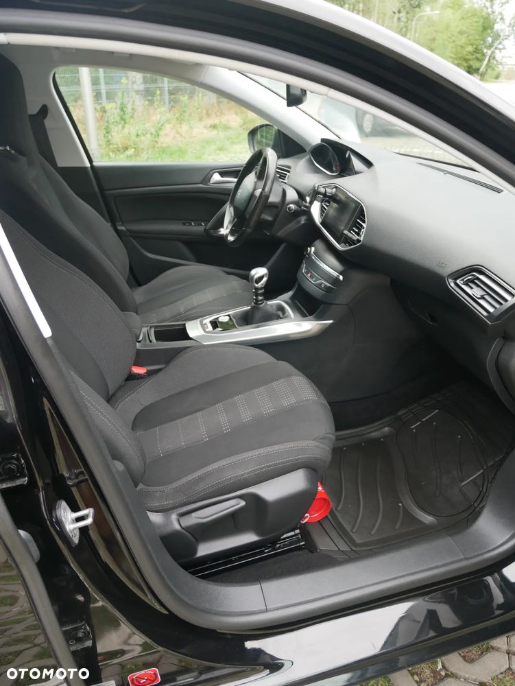 Peugeot 308 1.2 PureTech Active S&S - 7