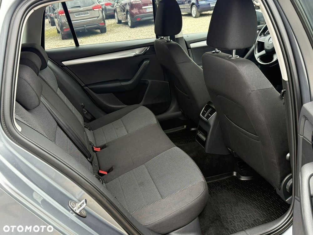 Skoda Octavia - 35