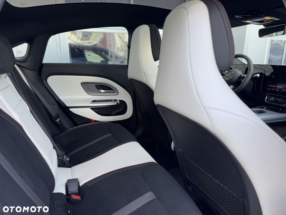Mercedes-Benz CLA 200 mHEV 4-Matic 8G-DCT - 19