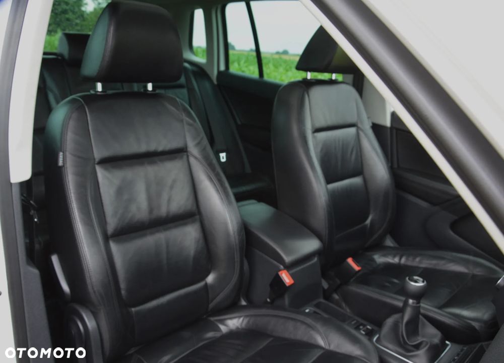 Volkswagen Tiguan - 25