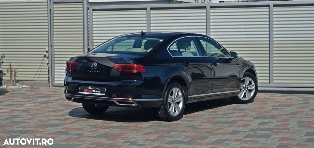 Volkswagen Passat 2.0 TDI DSG Highline - 10