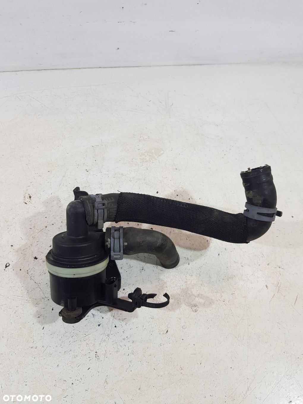 DODATKOWA POMPA WODY 5N0965561A VW SKODA AUDI A4 B8 A5 Q5 A6 C7 2.0 TDI - 4