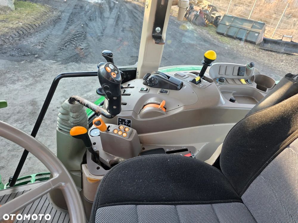 John Deere 6115 RC COMMAND QUAD - 16