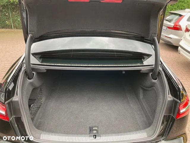 Audi A6 - 12