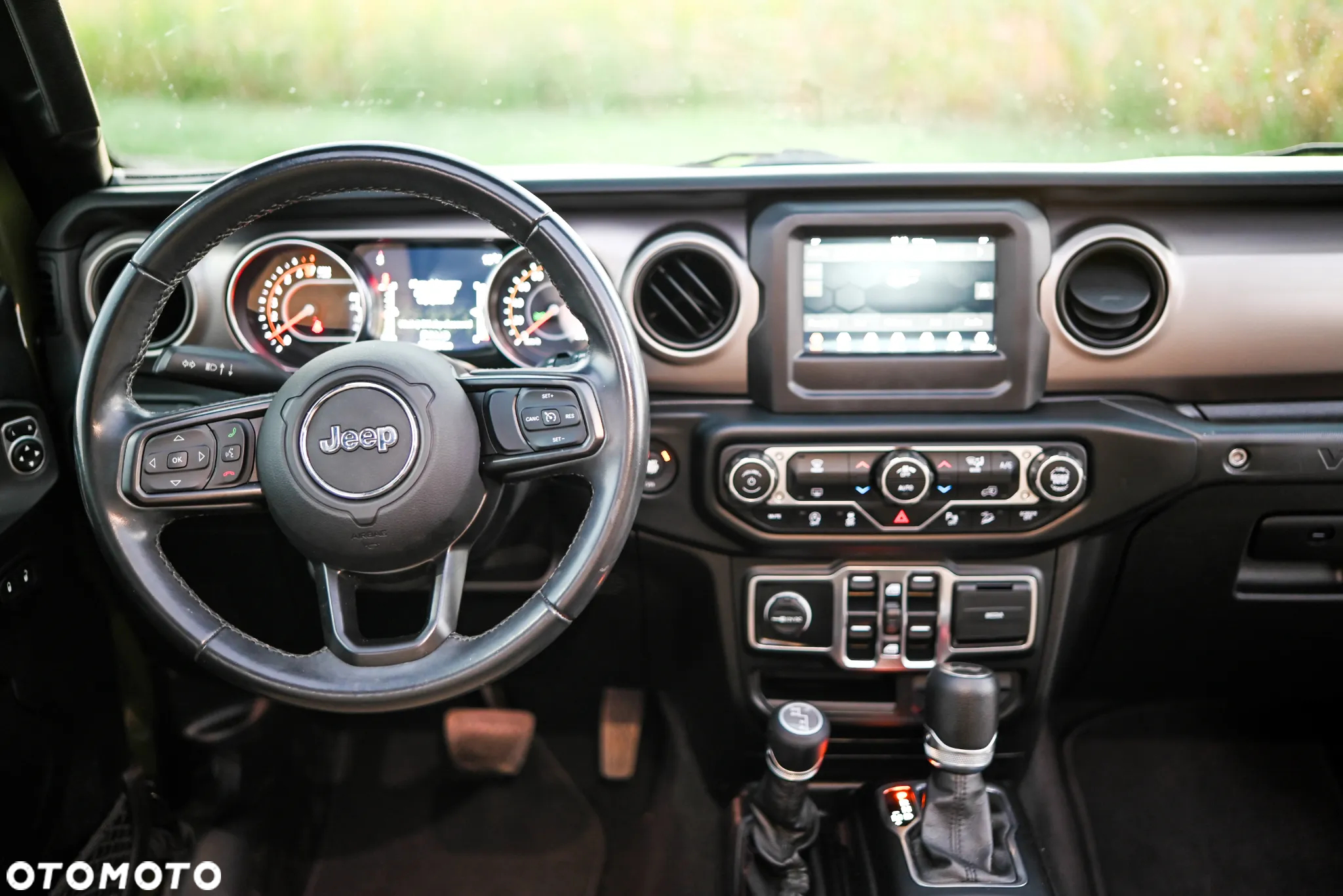 Jeep Wrangler - 31