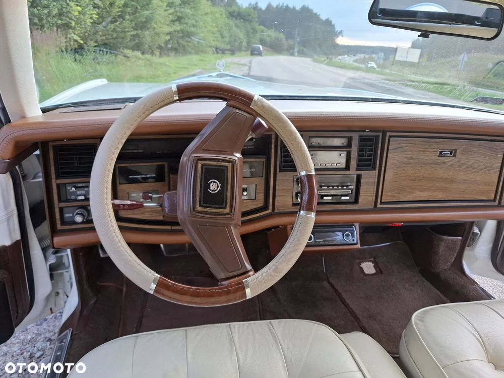 Cadillac Eldorado - 11