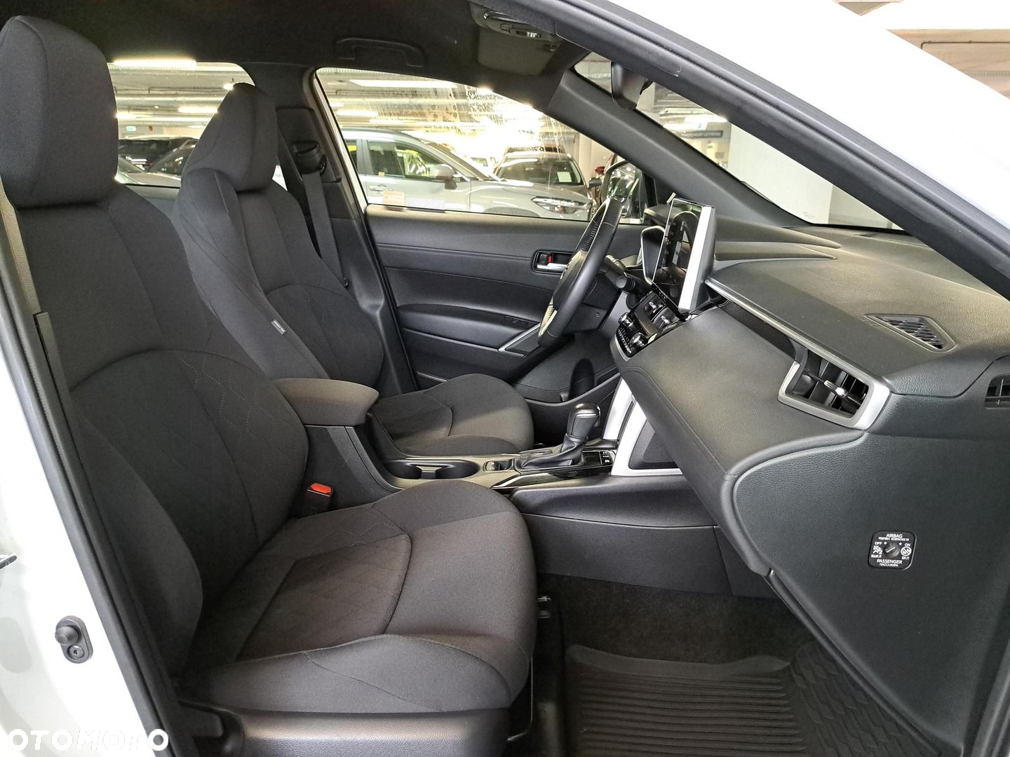 Toyota Corolla Cross - 14