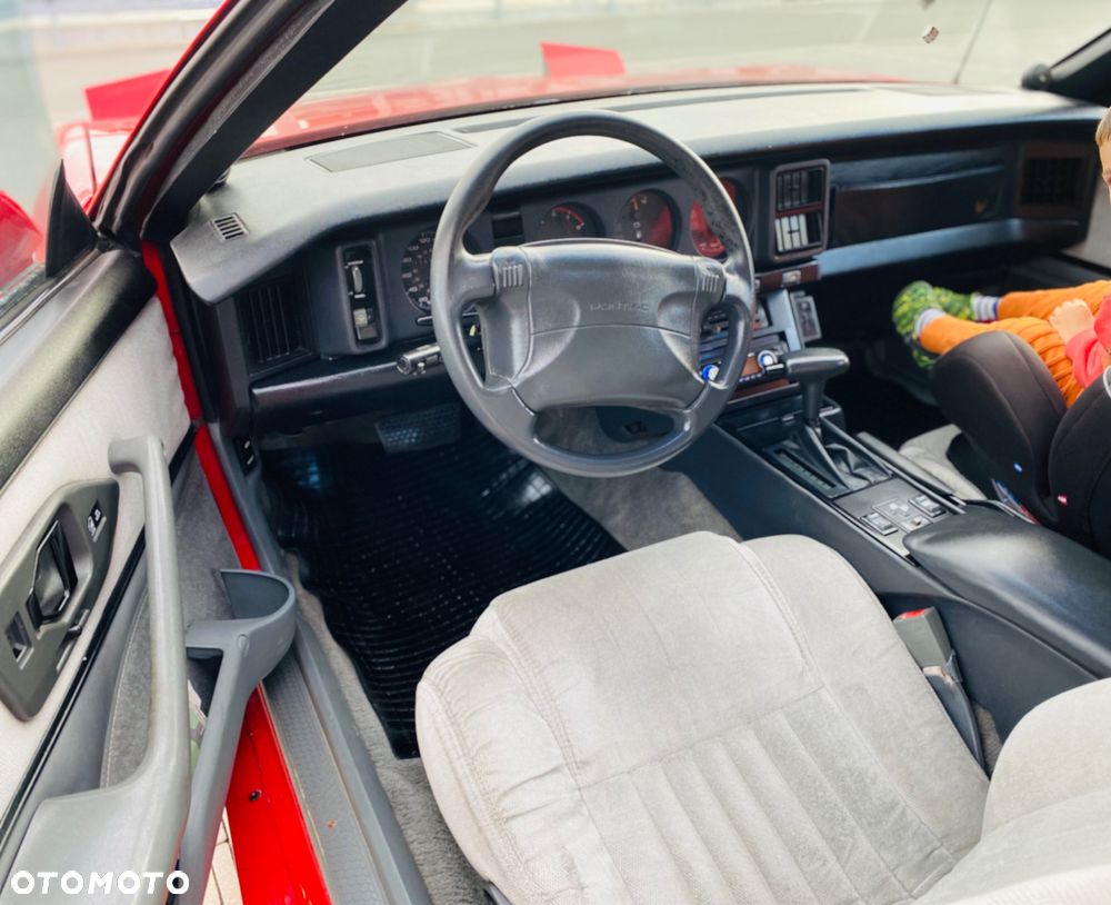 Pontiac Firebird - 7