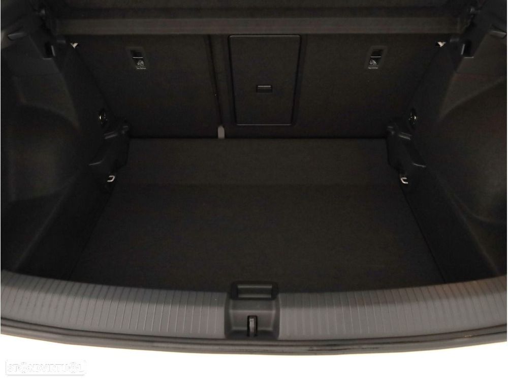 VW T-Roc 1.0 TSI Urban - 13