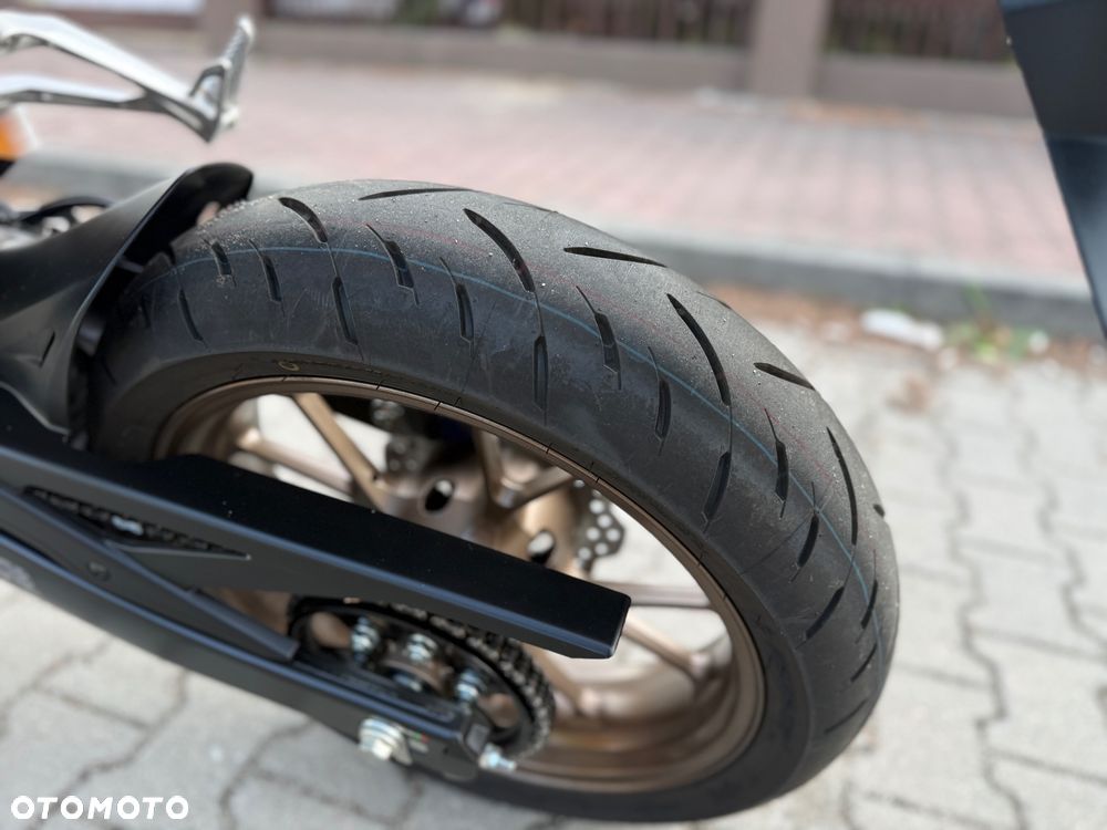 Honda CB - 17
