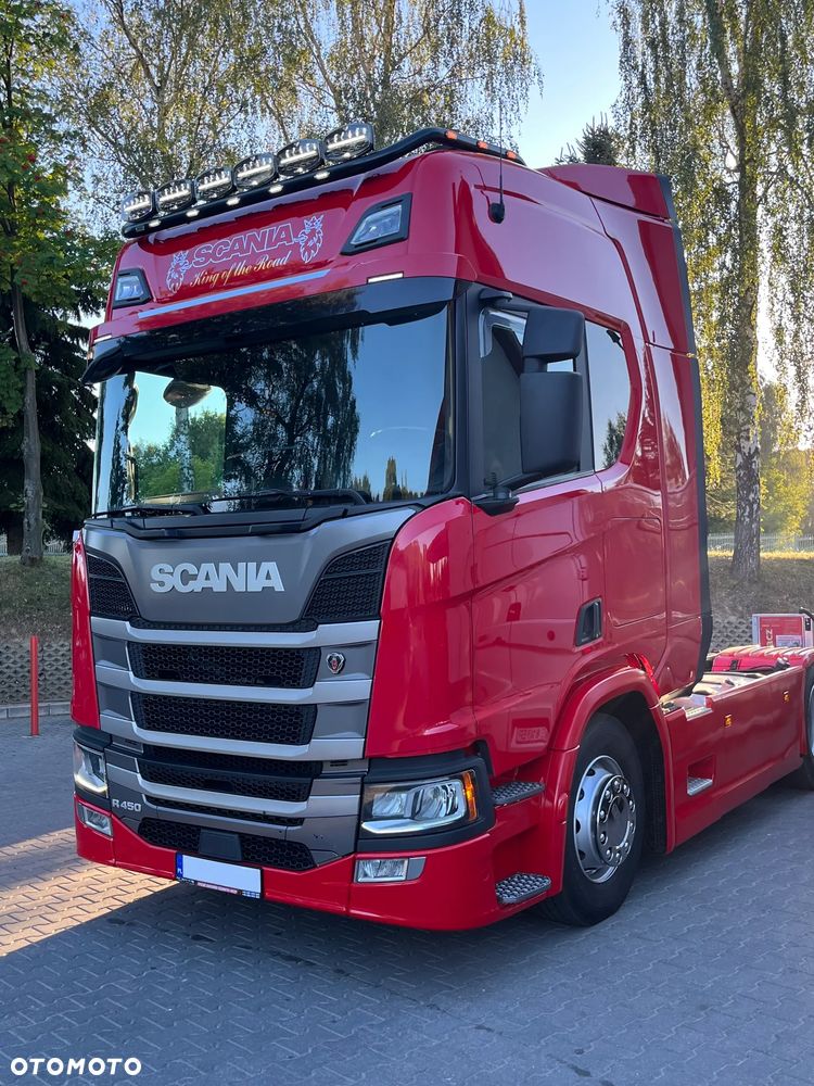 Scania Scania R450//BOGATA WERSJA//FULL AIR//RETARDER//KLIMA//NAWIGACJA//RADAR//FULL LED//HYDRAULIKA//PRZÓD/TYŁ NA PODUSZKACH - 2