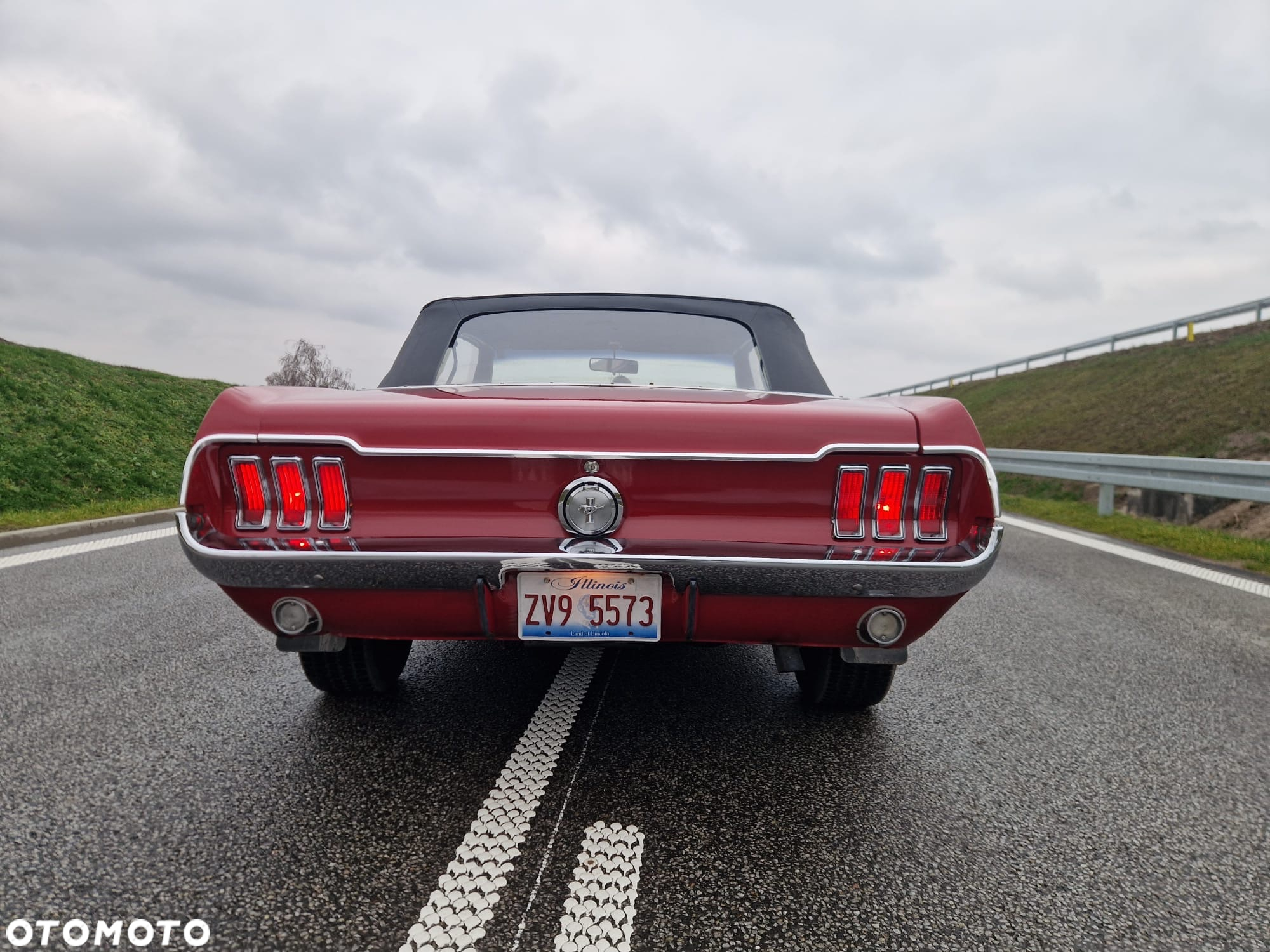 Ford Mustang - 6