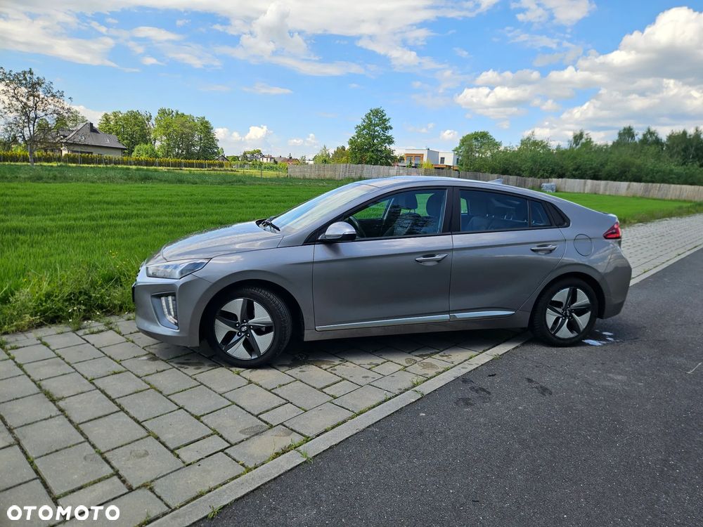 Hyundai IONIQ Hybrid Premium - 3