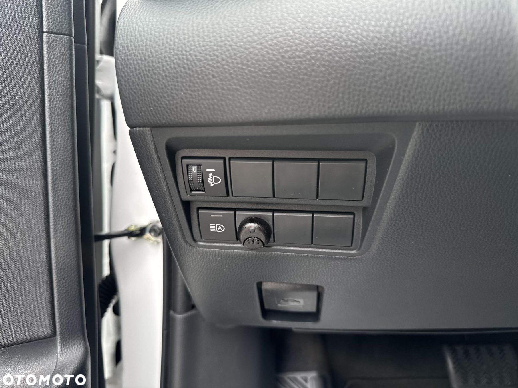 Toyota Yaris Hybrid 1.5 Active - 22