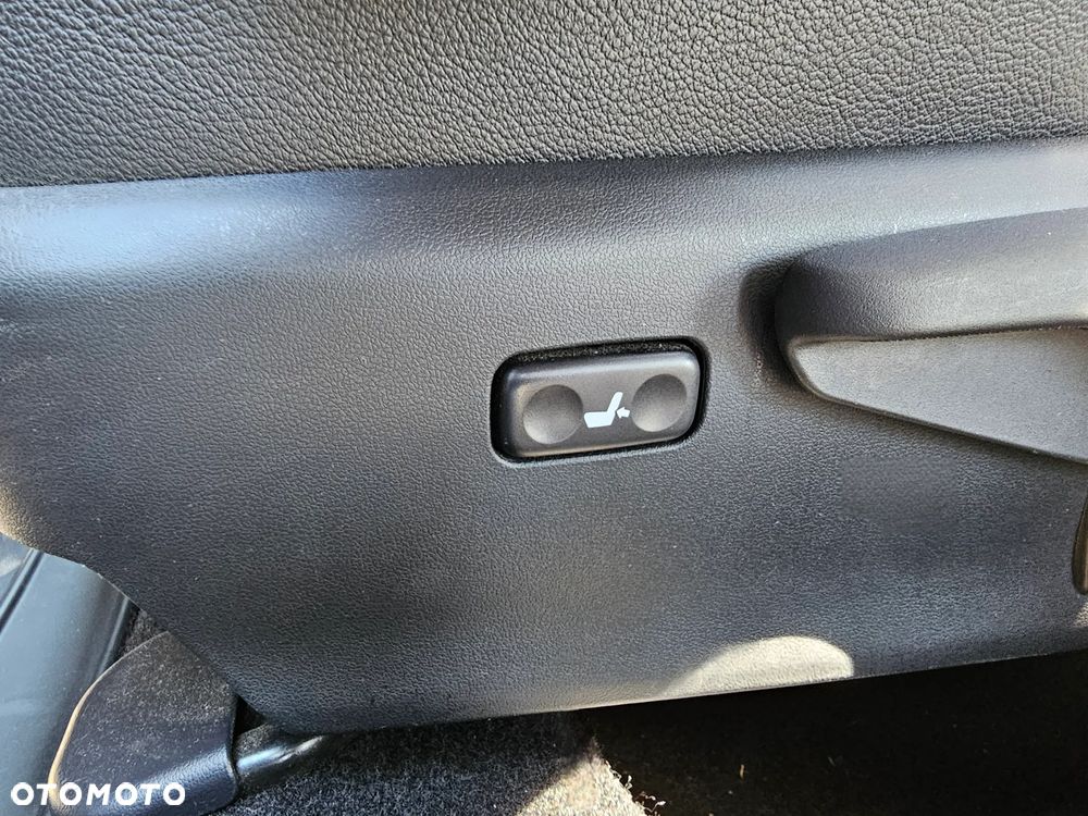 Toyota Auris 1.6 Prestige - 13