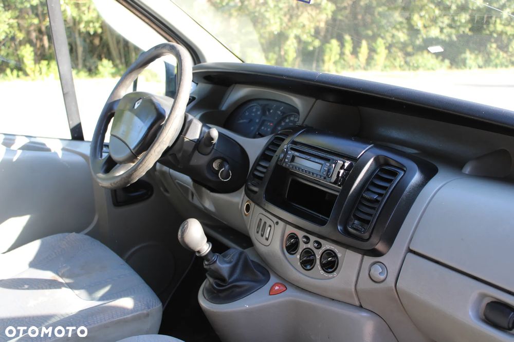 Renault TRAFIC - 19
