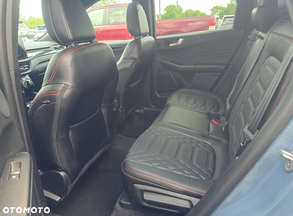 Ford Escape 2.0 EcoBoost AWD Titanium - 16