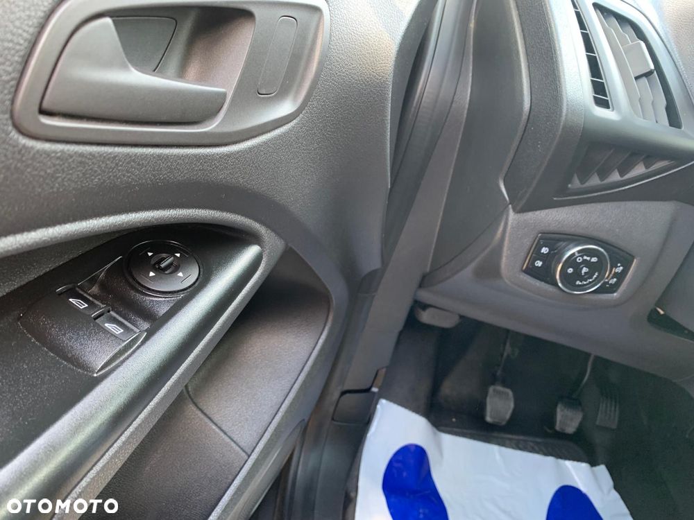 Ford Transit Connect - 12