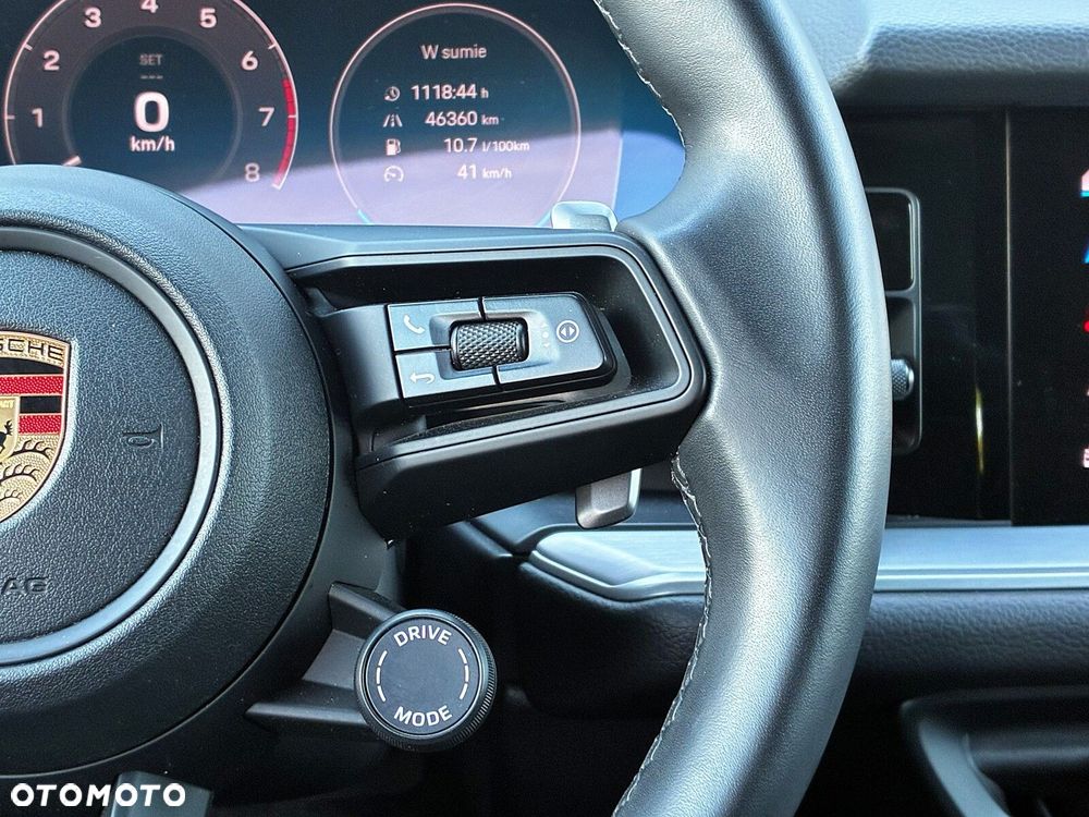 Porsche Cayenne - 31