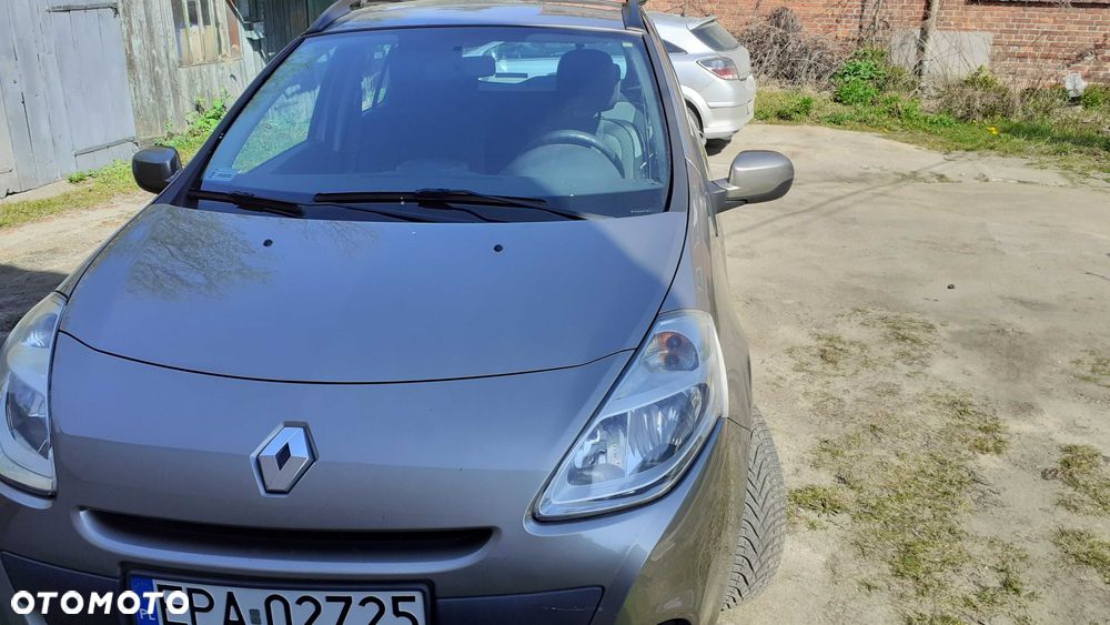 Renault Clio - 1