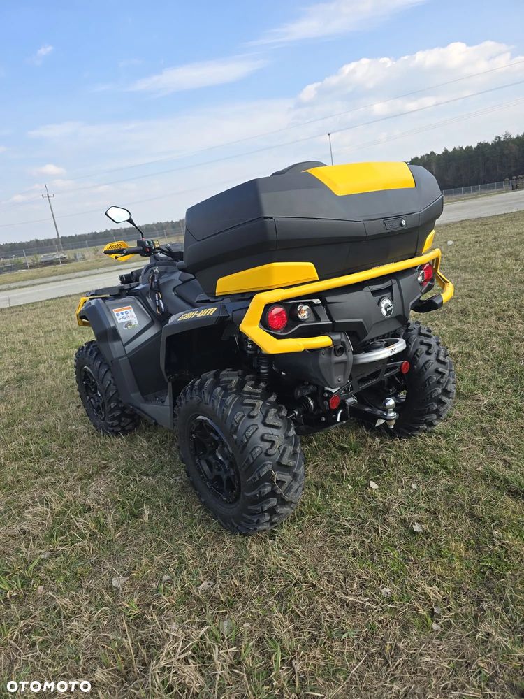 Can-Am Outlander Max - 3