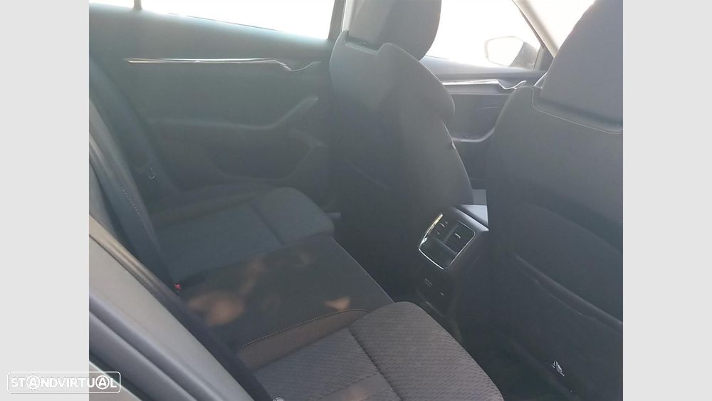 Skoda Octavia 1.4 TSI iV Ambition DSG - 18