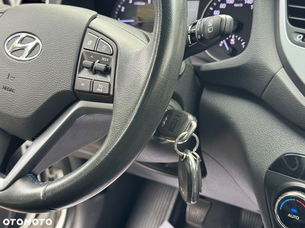 Hyundai Tucson 1.6 GDI BlueDrive Style 2WD - 34