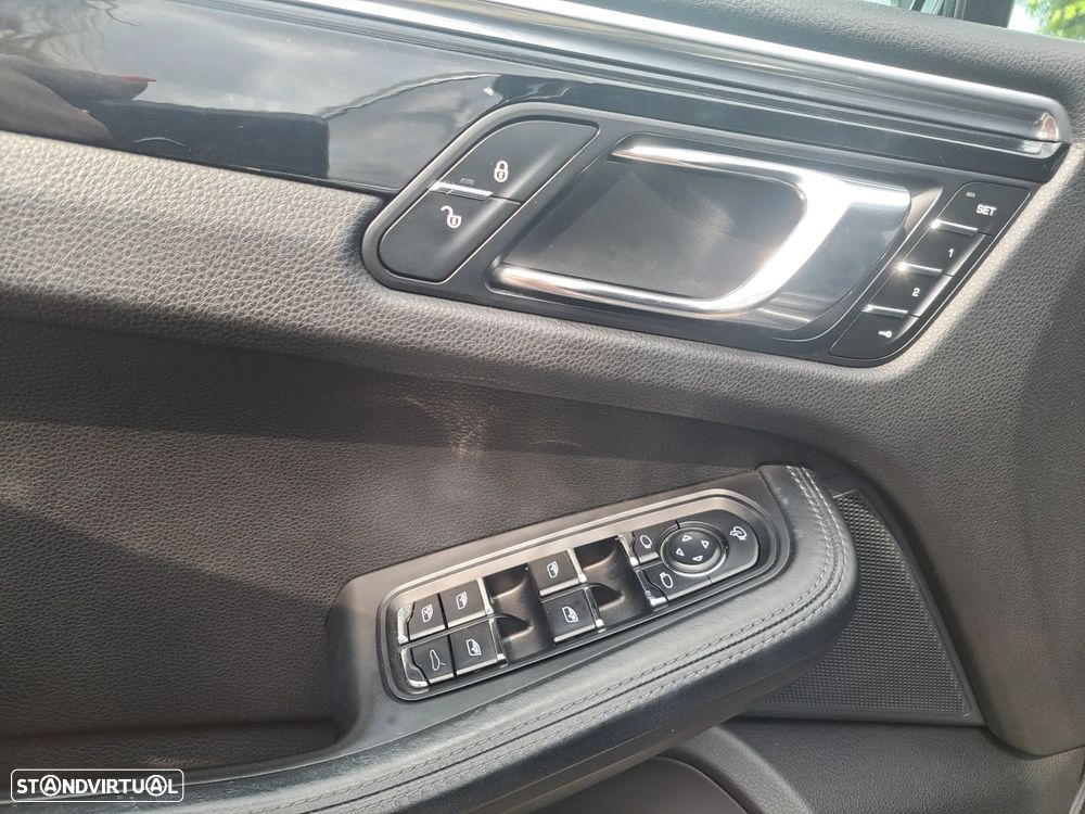Porsche Macan S - 18