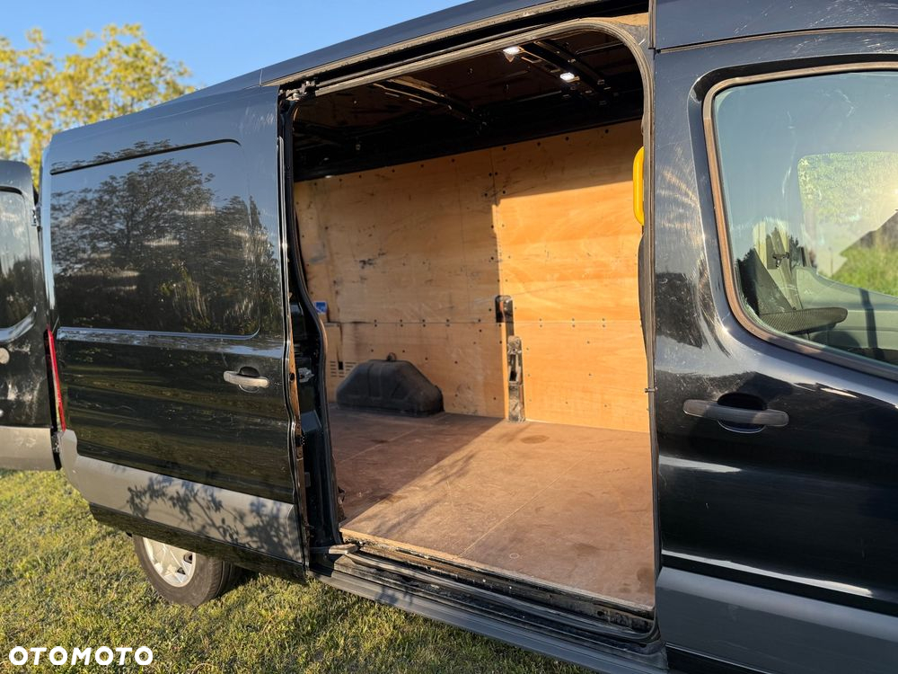 Ford Transit - 11