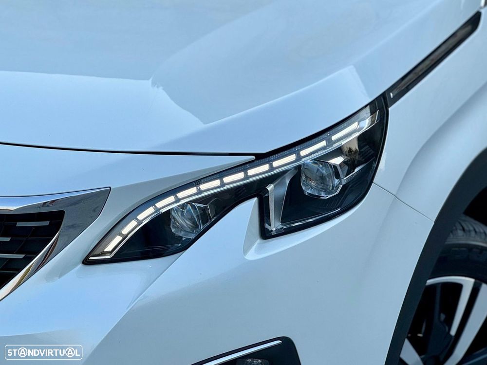Peugeot 3008 1.2 PureTech Allure EAT6 - 38