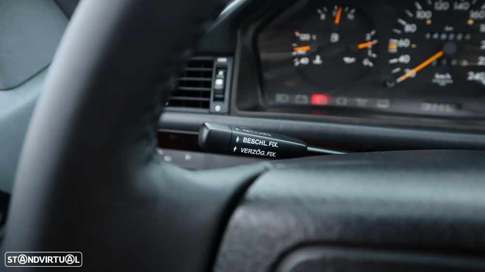 Mercedes-Benz E 220 - 55