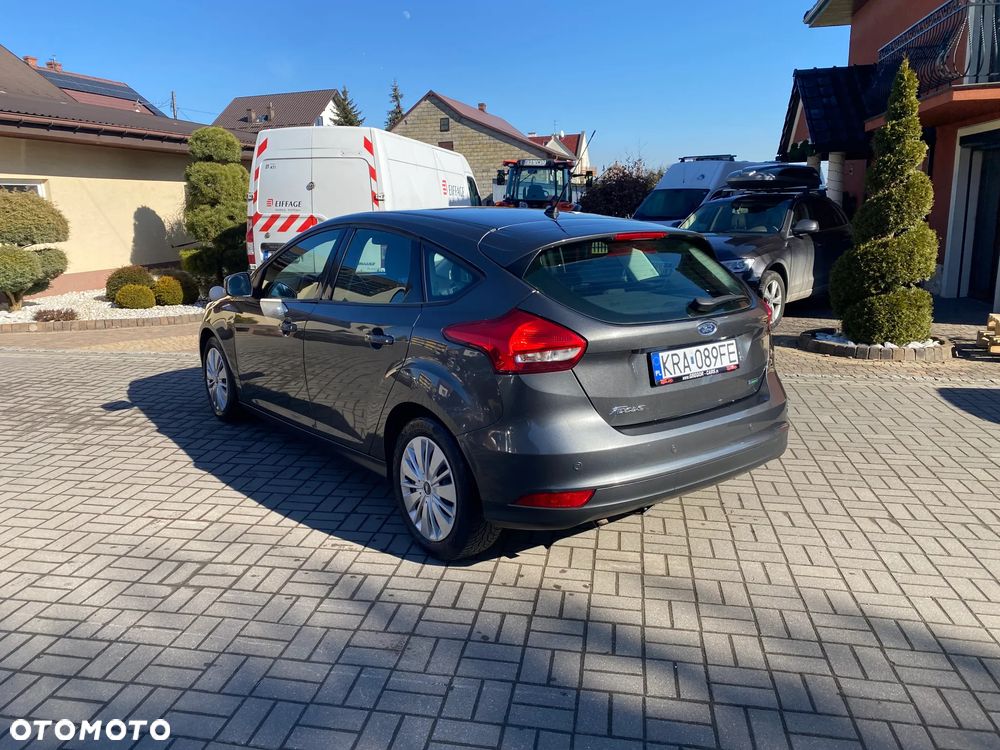 Ford Focus - 6