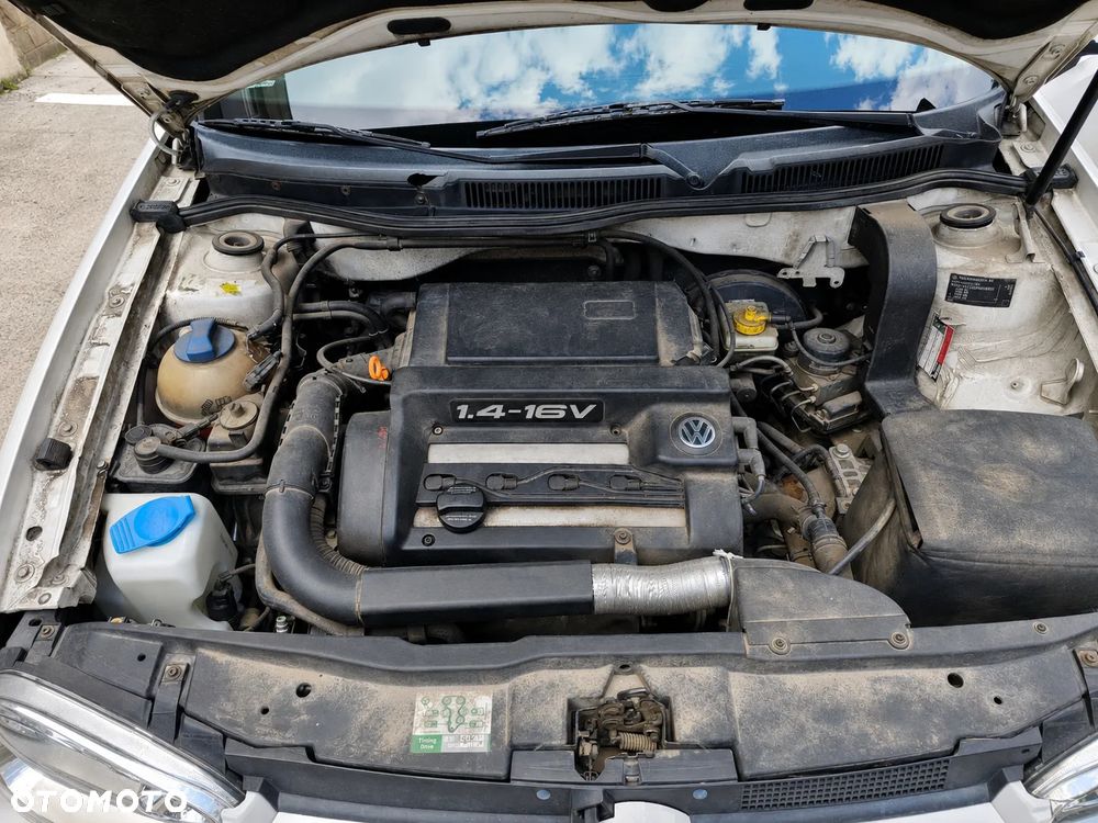 Volkswagen Golf - 5