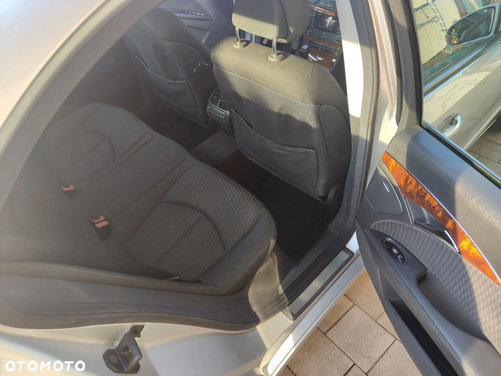 Mercedes-Benz Klasa E 270 CDI Elegance - 12