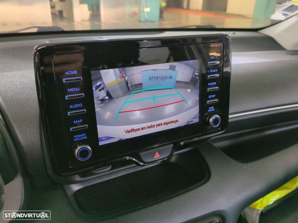 Toyota Yaris 1.5 HDF Comfort Plus - 9