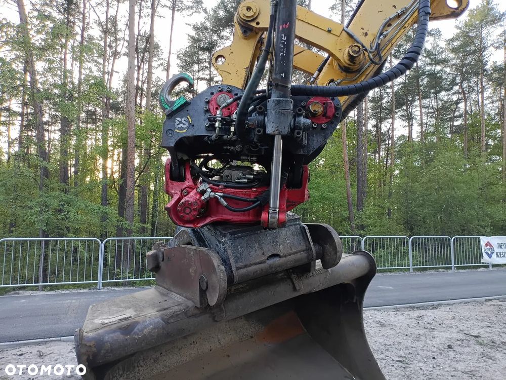 Komatsu PW 148 -8 Rototilt - 6